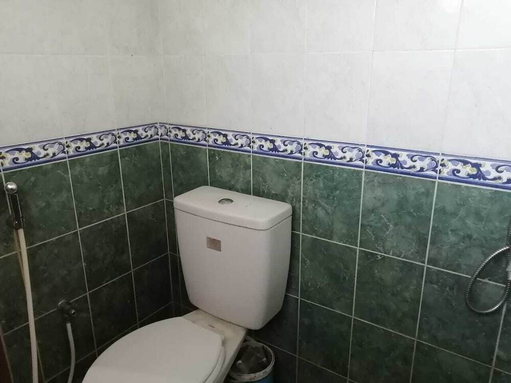 Макассар: OYO 92659 Wisma Deli Syariah Near RSUD Nene Mallomo Sidenreng Rappang