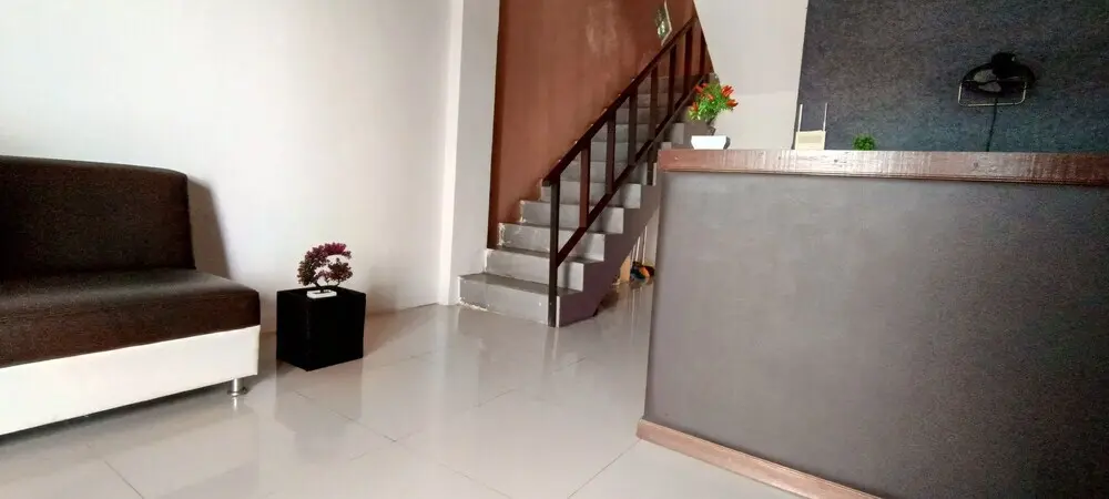 Макассар: OYO 92659 Wisma Deli Syariah Near RSUD Nene Mallomo Sidenreng Rappang