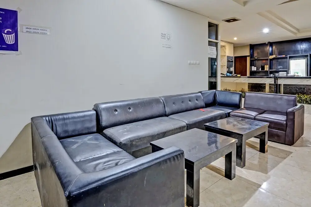 Сурабая: Super OYO Capital O 92633 Spring Hotel Gubeng