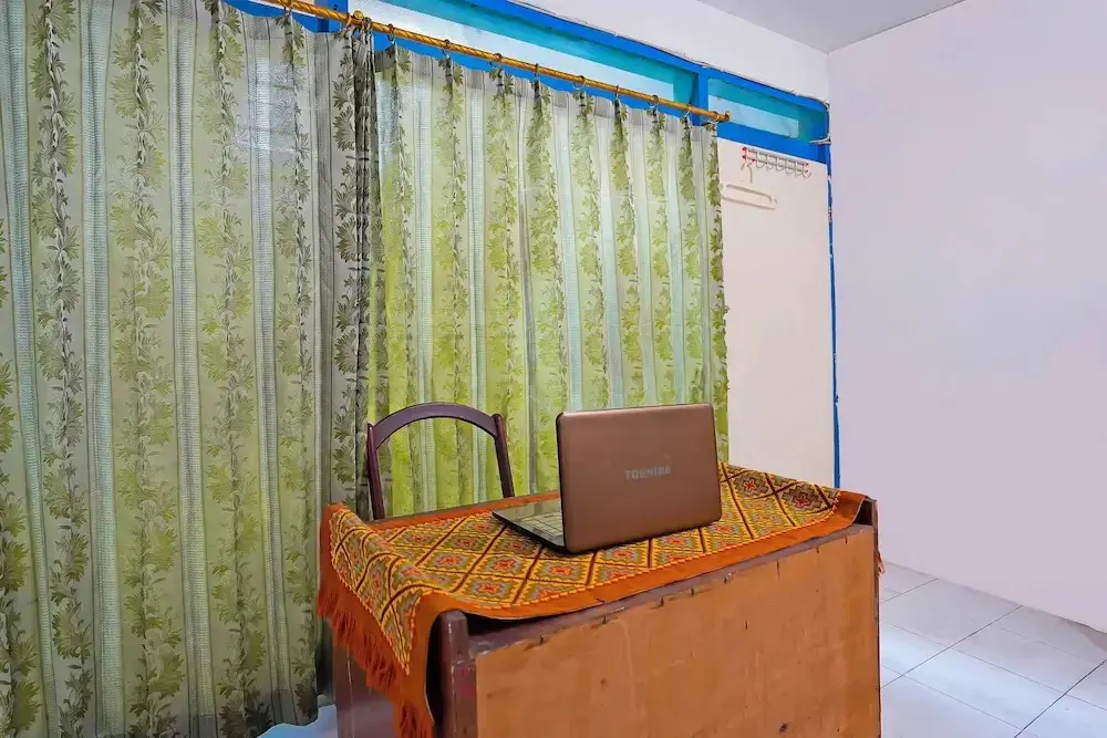 Сурабая: OYO Life 92651 Meir E-homestay Syariah