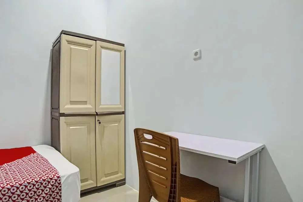Медан: OYO 92721 Planet Guest House Syariah