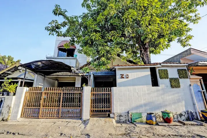 Сурабая: SPOT ON 92652 Meir E-homestay 2 Syariah
