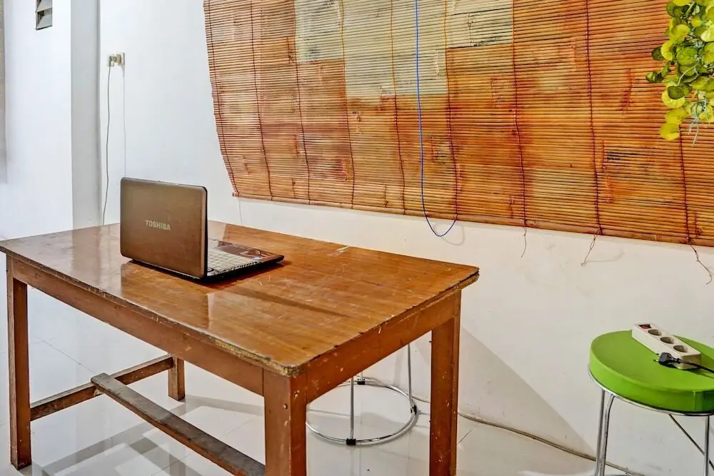 Сурабая: SPOT ON 92652 Meir E-homestay 2 Syariah