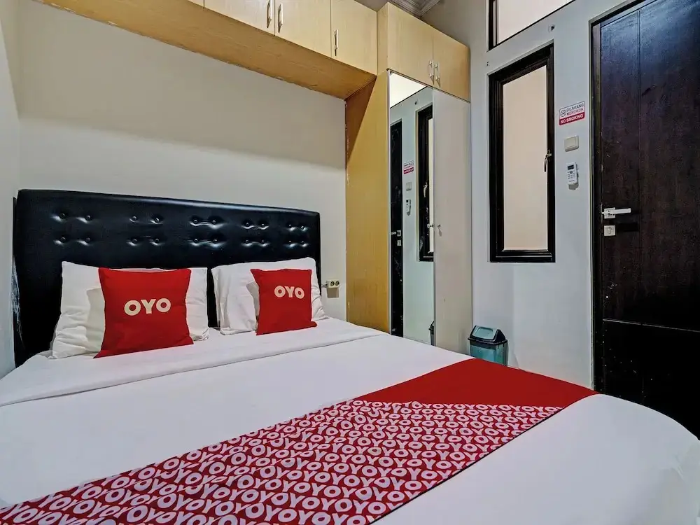 Караванг: OYO 92768 Flagship Exclusive Colombus Near Stasiun Karawang