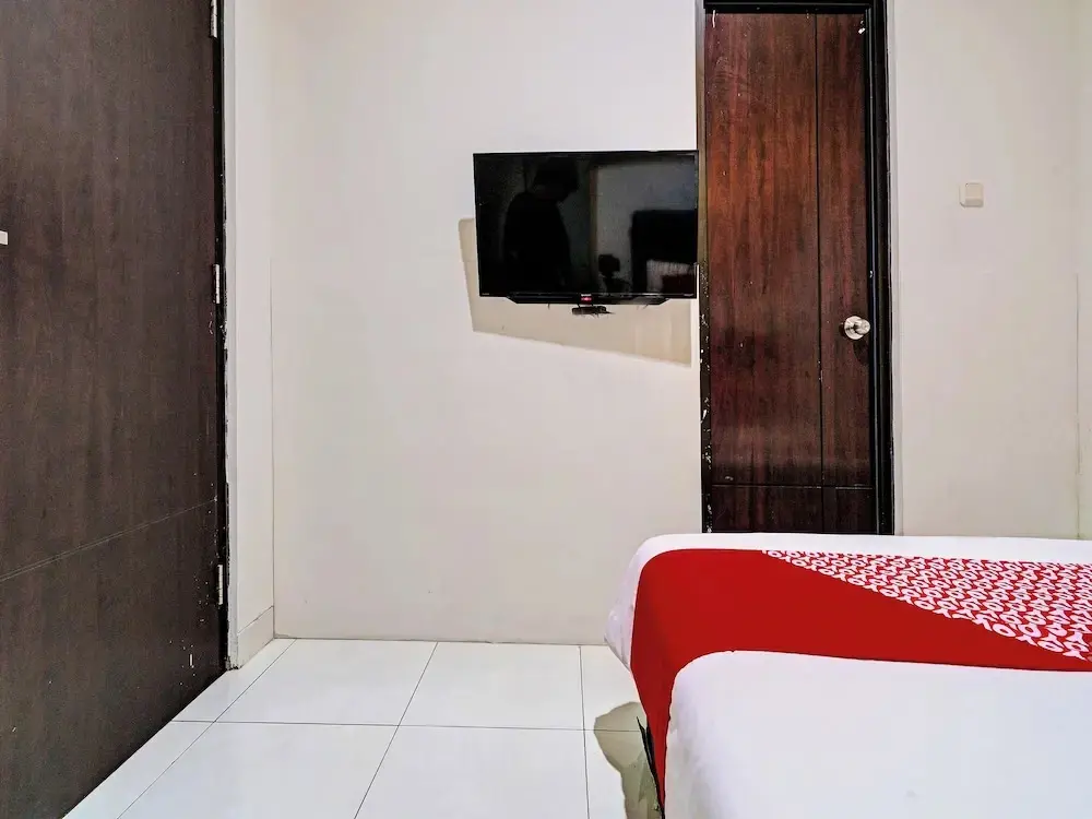 Караванг: OYO 92768 Flagship Exclusive Colombus Near Stasiun Karawang