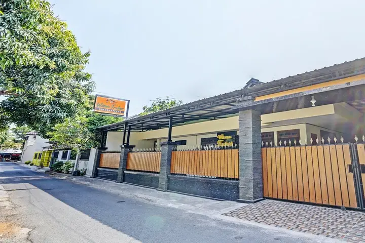 Тубан: OYO Life 92785 Wisma Trubus Syariah
