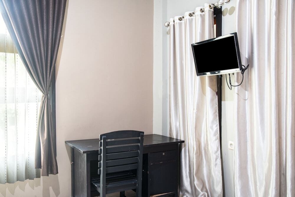 Палембанг: OYO 92588 Grand Lie Cost Syariah