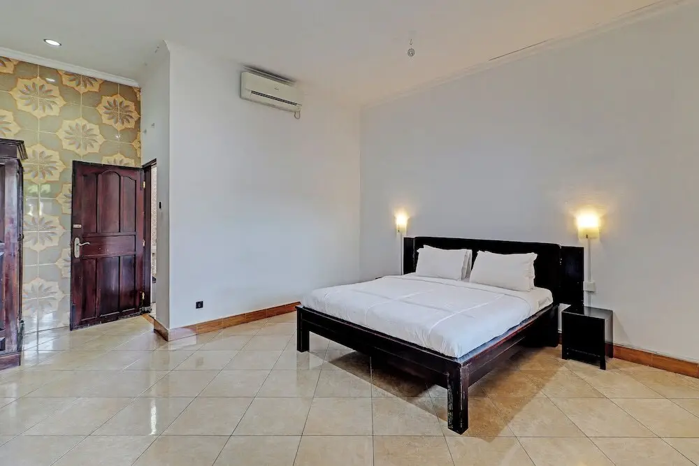 Керобокан: OYO 92752 882 Guest House