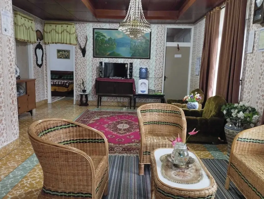 Букиттинги: EXPRESS O 92070 Mando Homestay Syariah Near KANTOR LURAH Bukik Apik Puhun