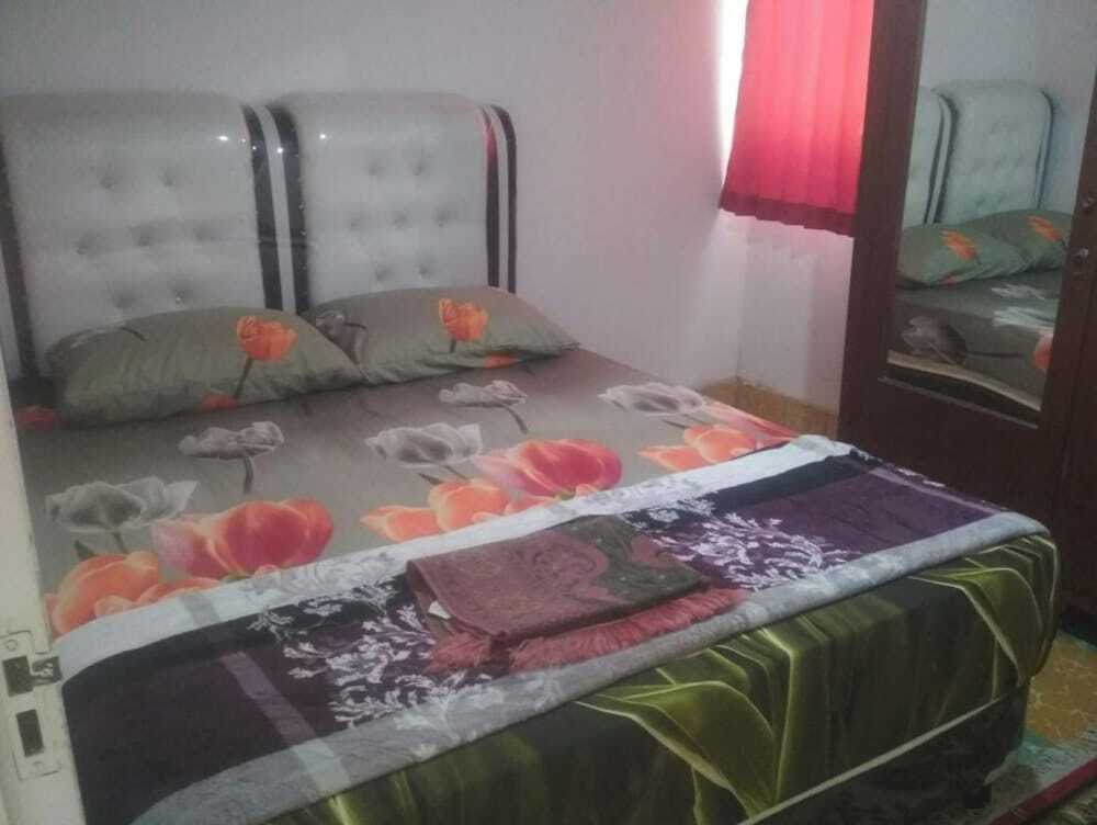 Букиттинги: EXPRESS O 92070 Mando Homestay Syariah Near KANTOR LURAH Bukik Apik Puhun