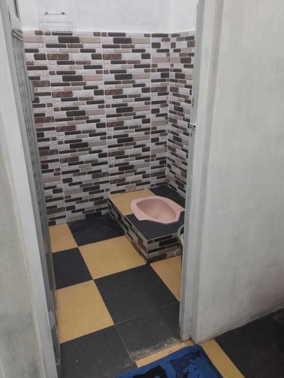 Букиттинги: EXPRESS O 92070 Mando Homestay Syariah Near KANTOR LURAH Bukik Apik Puhun