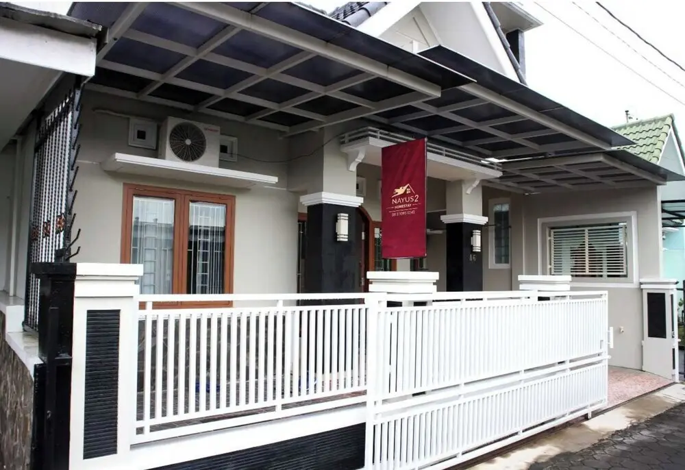 Джокьякарта: EXPRESS O 92106 Nayus Homestay Syariah