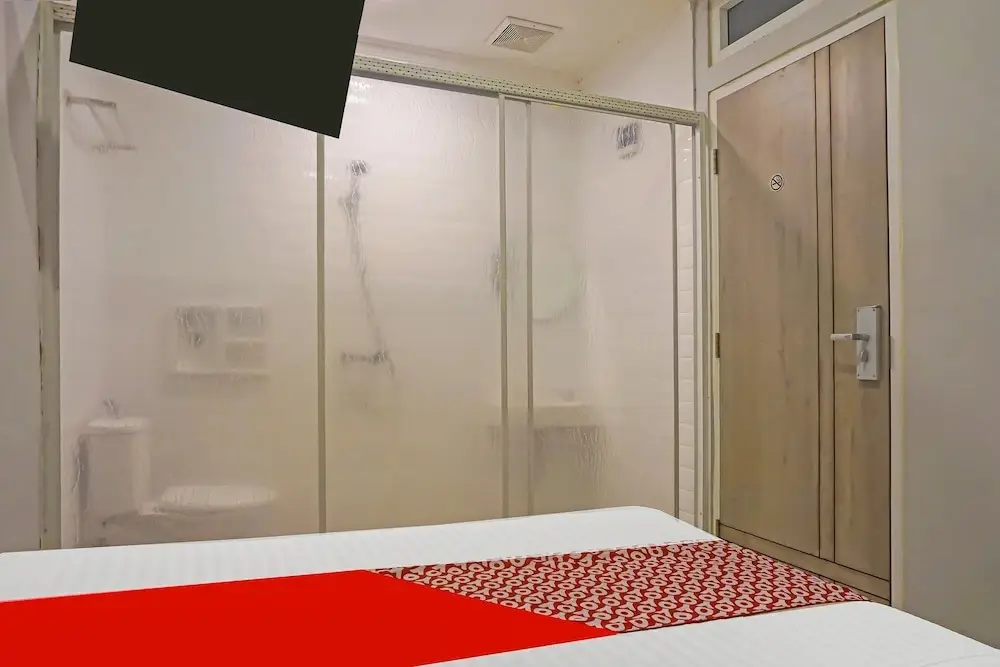 Южный Тангеранг: OYO 92216 Elite Residence Near UIN TOS