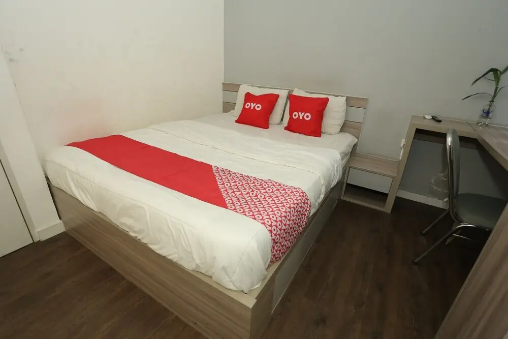Тангеранг: OYO 92318 Elis Rooms