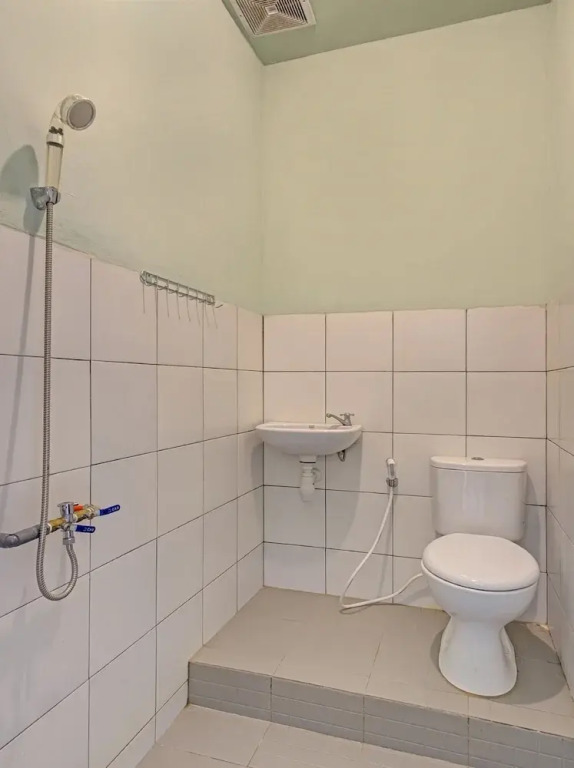 Травас: OYO 3208 Villa Inn App Trawas Bintaro Syariah