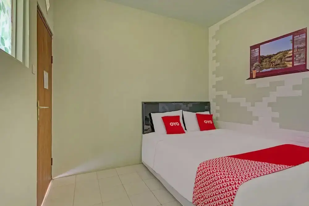Травас: OYO 3208 Villa Inn App Trawas Bintaro Syariah