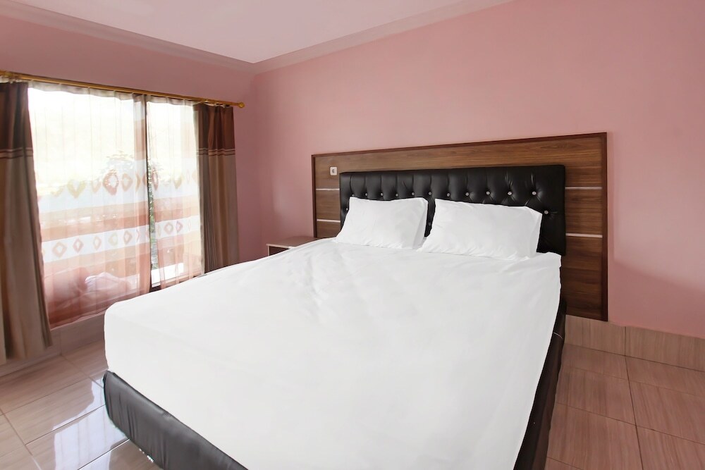 Сембалун Бамбунг: OYO 91744 Hotel Gemilang