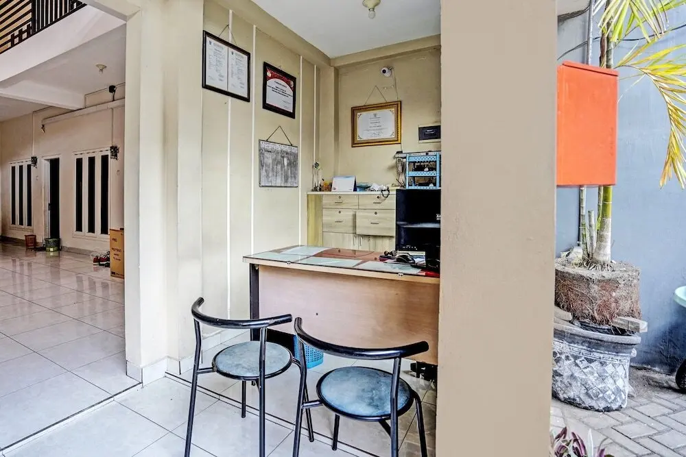 Тулунгагунг: OYO 92190 Arya Guest House