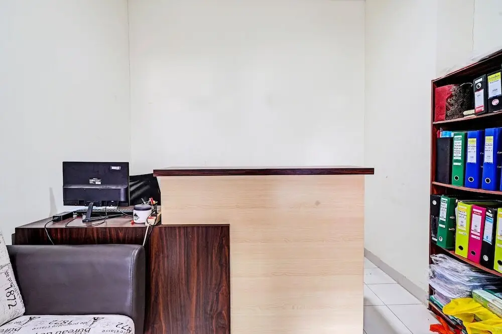 Сумеданг: Capital O 92525 Easton Park Apartment Jatinangor By Yunus