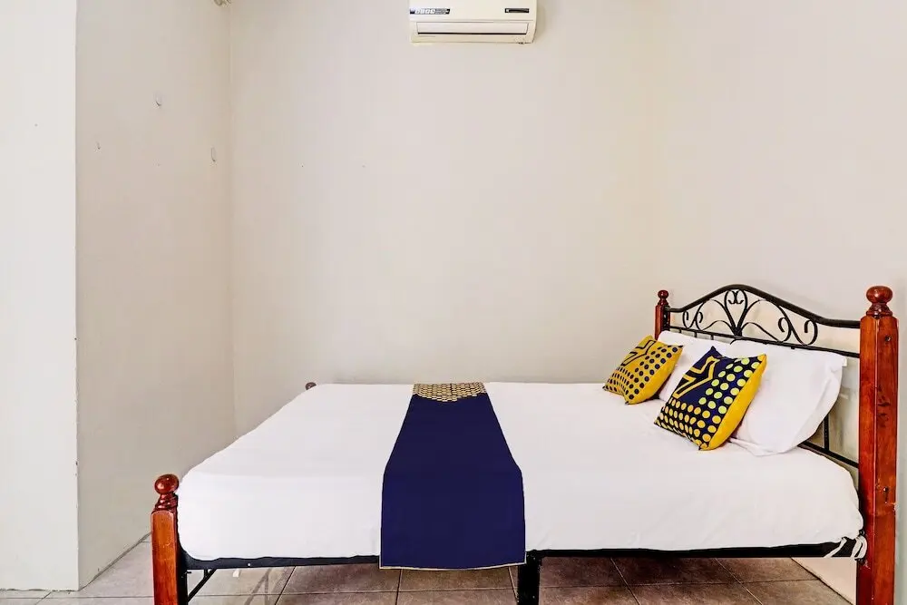 Джамби: OYO 92056 Asri Kost Syariah