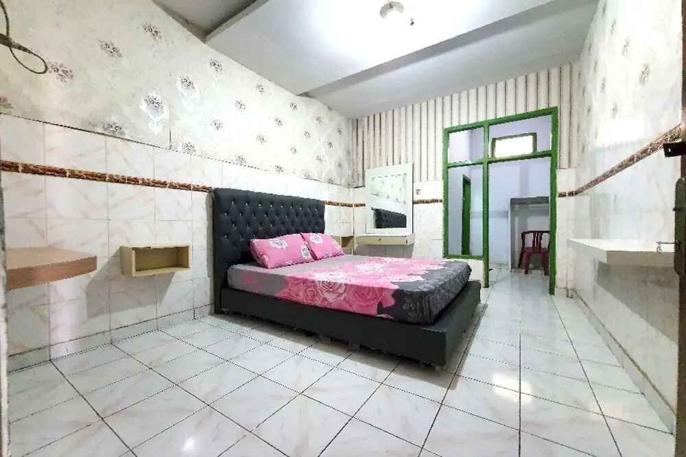 Джамби: OYO 91077 Losmen Bunda Arema