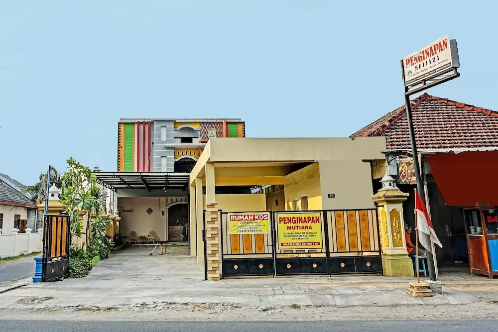 OYO 91599 Penginapan Mutiara Madiun — фото 1