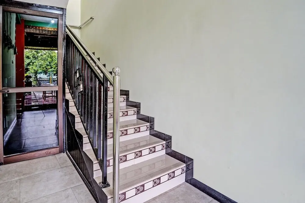 Мадиун: OYO Life 92043 Kost Barokah Syariah Madiun