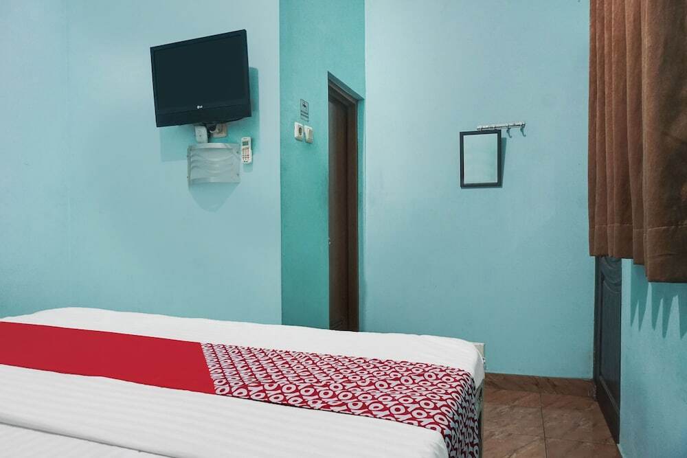 Джакарта: OYO 91754 Wisma Tiqita Syariah Near Pasar Tanah Abang