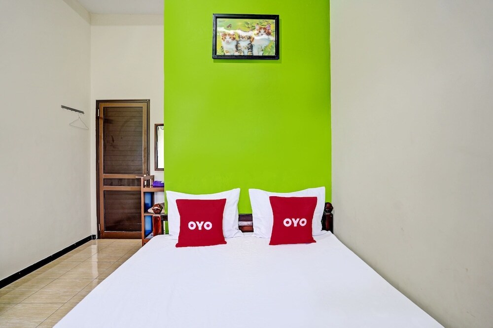 Нгебель: OYO 92049 D'jamus Resort Telaga Ngebel