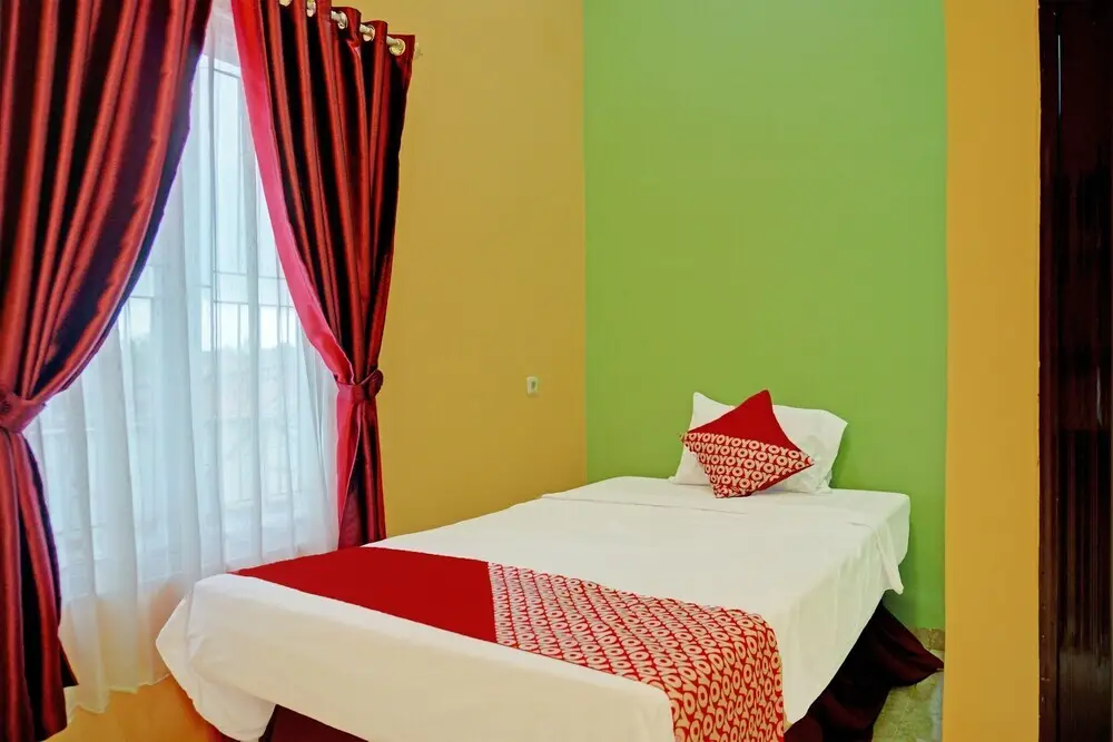 Прабумулих: OYO 92293 Pahala Syariah Residence