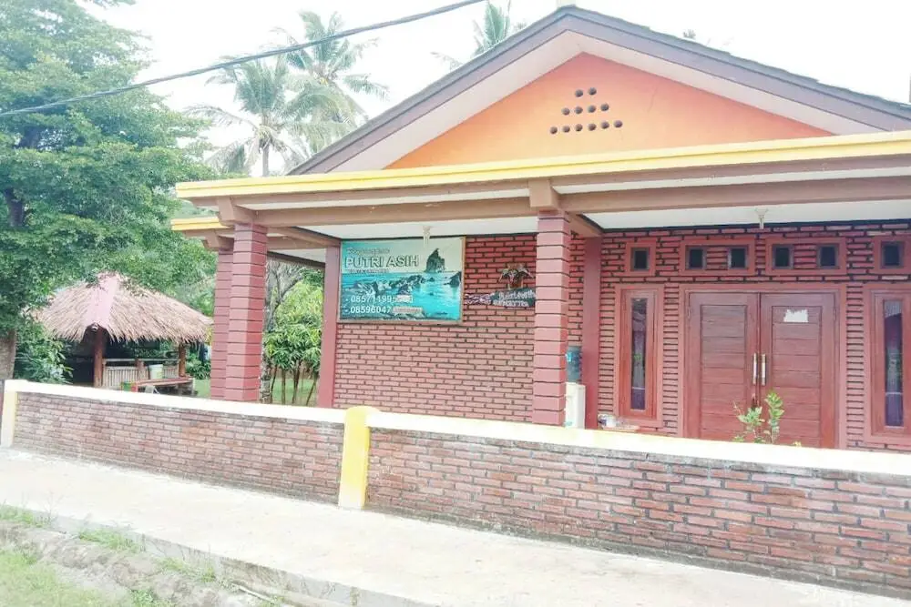 Чианджур: OYO 3303 Penginapan Putri Asih Sawarna