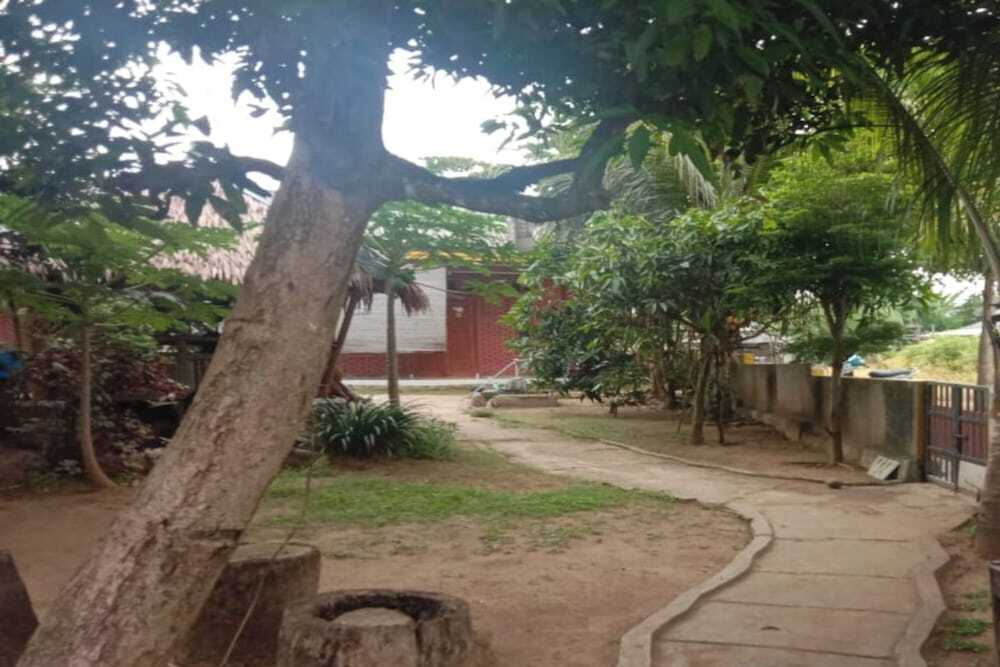 Чианджур: OYO 3303 Penginapan Putri Asih Sawarna