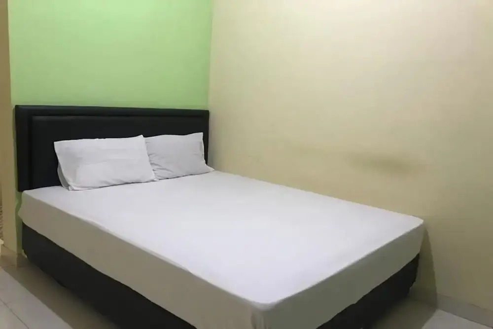 Лабуан-Баджо: OYO 92608 Penginapan Mc Lodge