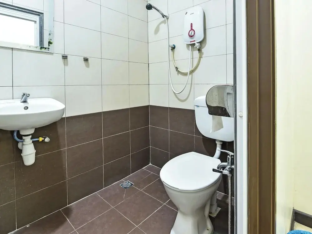 Пурвокерто: Capital O 92250 Hall & Guesthouse Kowapi Syariah