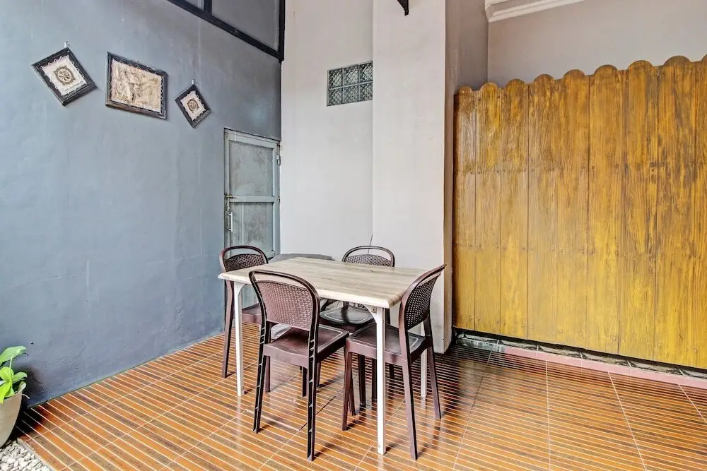 Пурвокерто: Capital O 92250 Hall & Guesthouse Kowapi Syariah