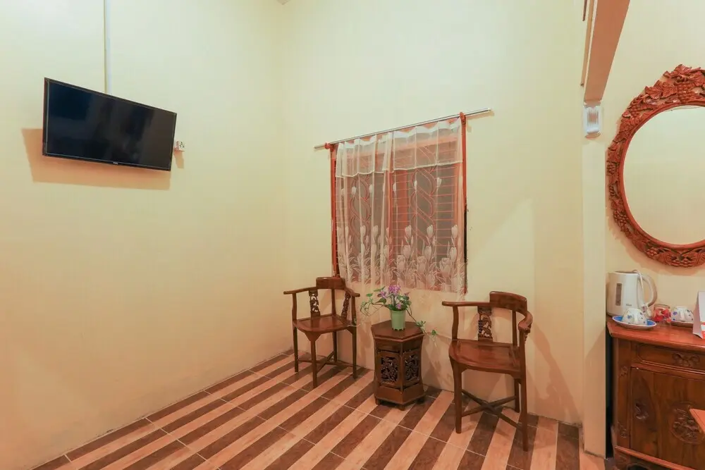 Джокьякарта: OYO 3715 Ndalem Jogja Cupuwatu Syariah