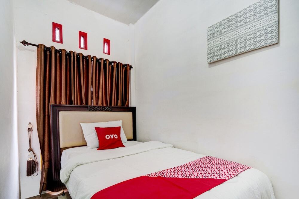 Озеро Тоба: OYO 90645 Karisma Residence