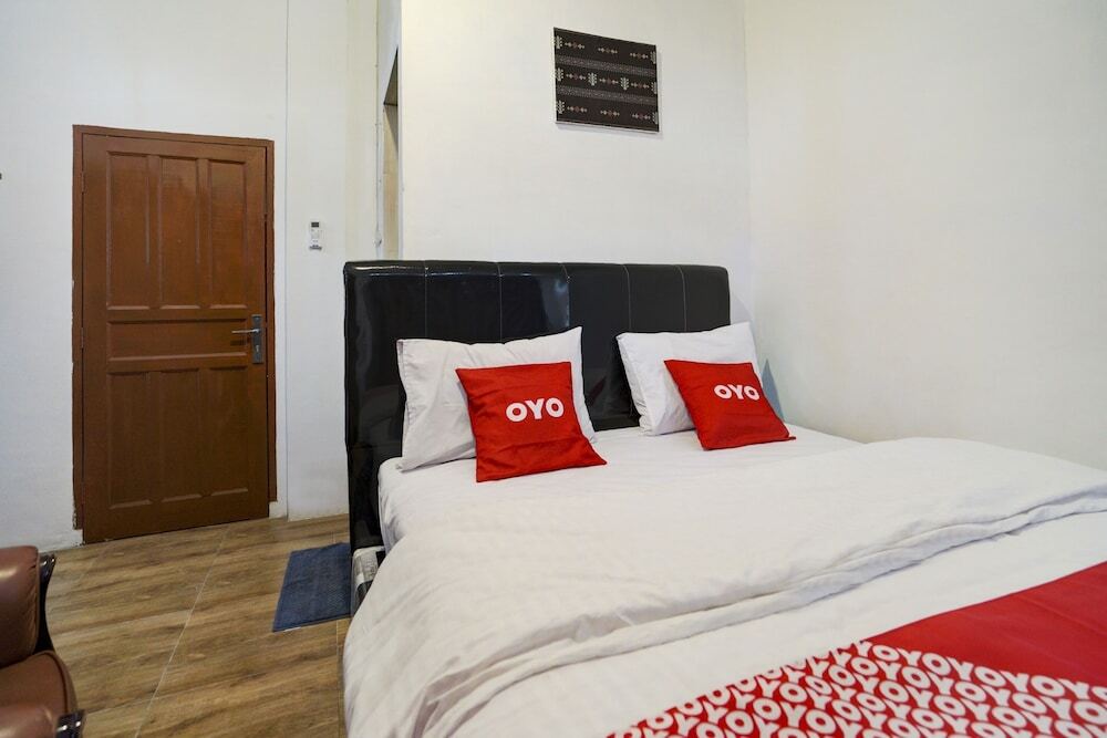 Озеро Тоба: OYO 90645 Karisma Residence