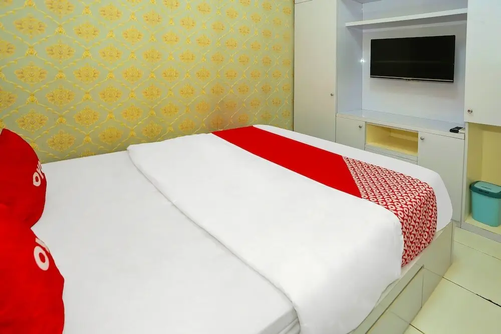 Тангеранг: Capital O 92306 Barata Inn