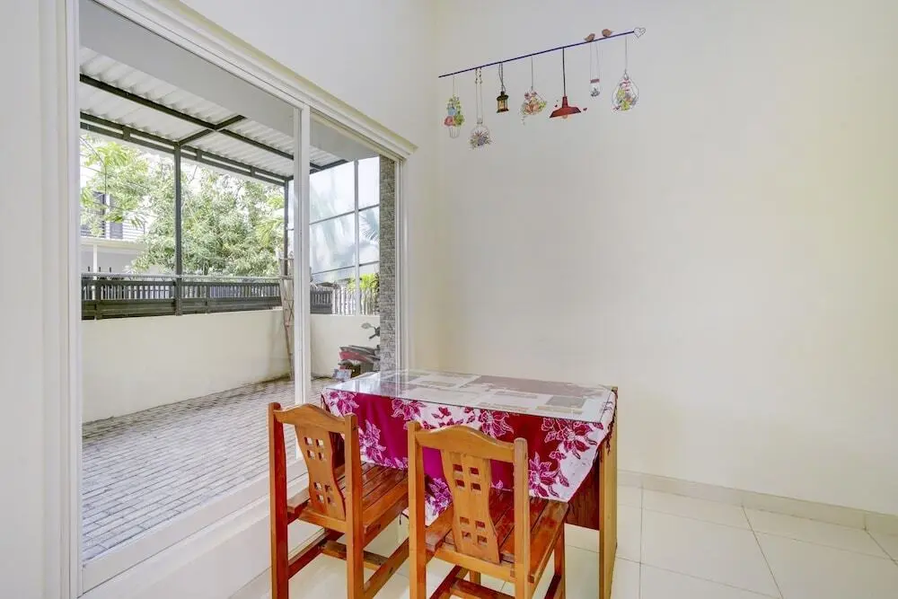 Сурабая: OYO 90173 Innapp Tenggilis Family Residence