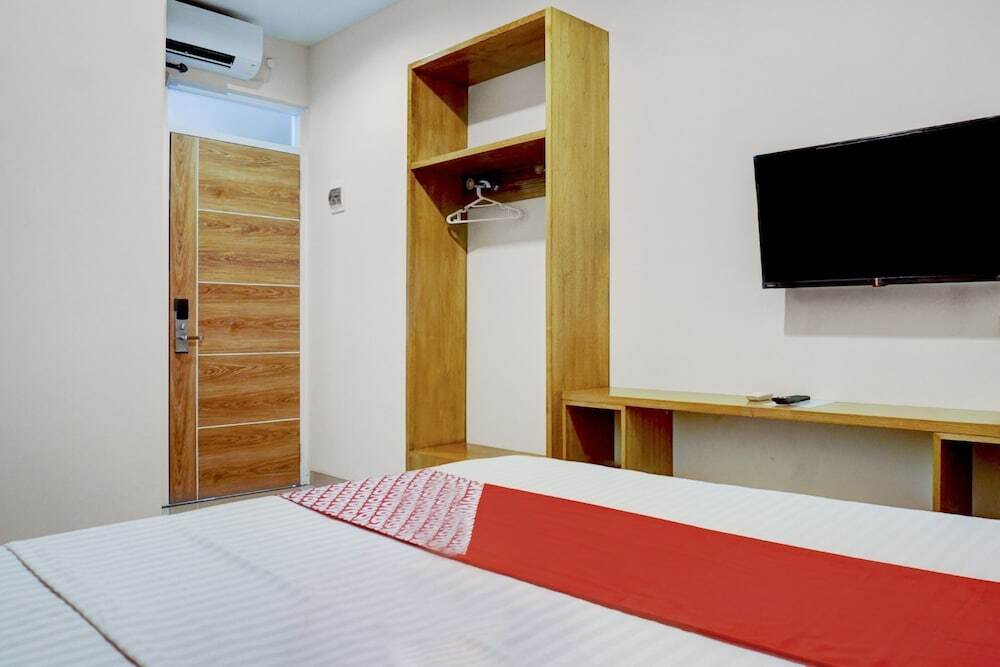 Джакарта: OYO 90629 The Home Srengseng