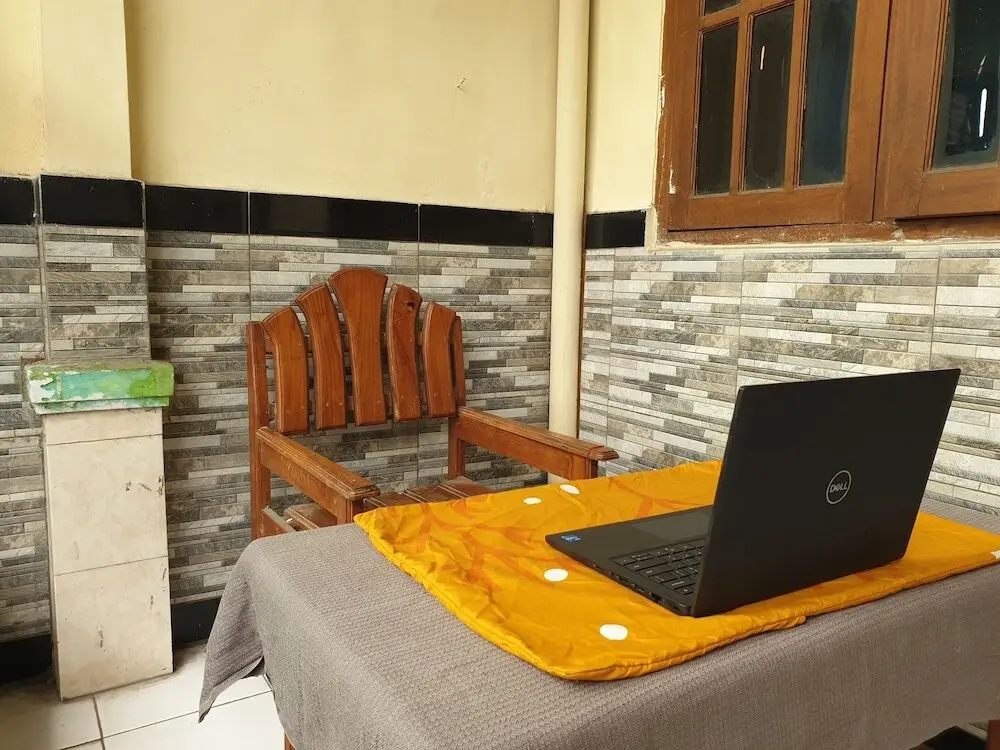 Маланг: OYO Life 92620 Syfa Kost
