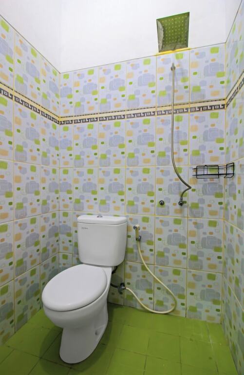 Караганьяр: OYO 92533 Harjuna Guest House