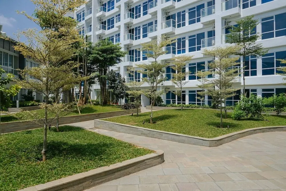 Джакарта: Strategic Location Studio Puri Mansion Apartment