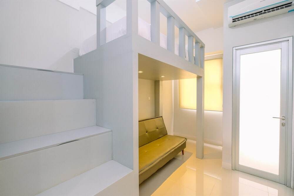 Бекаси: Elegant And Homey Studio Apartment Transpark Juanda Bekasi Timur