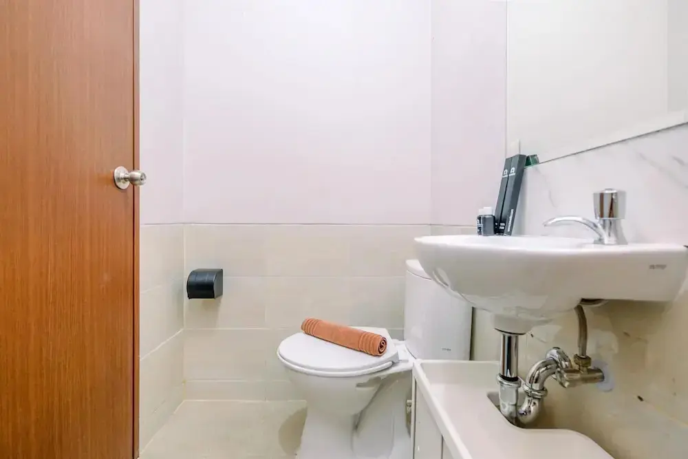 Бекаси: Elegant And Homey Studio Apartment Transpark Juanda Bekasi Timur