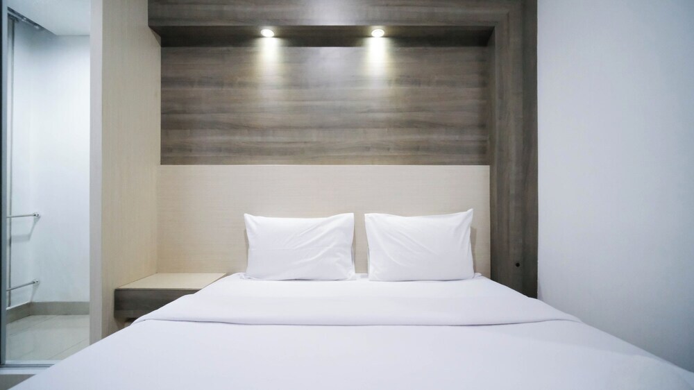 Сурабая: Homey Studio At Tamansari Papilio Apartment