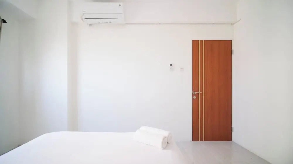 Сурабая: Best Choice And Homey 2Br At Puncak Dharmahusada Apartment