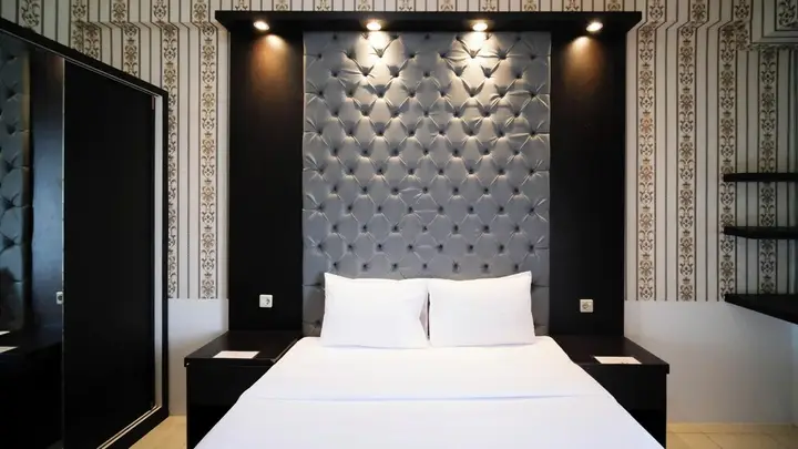 Сурабая: Best Choice And Cozy Studio At Bale Hinggil Apartment