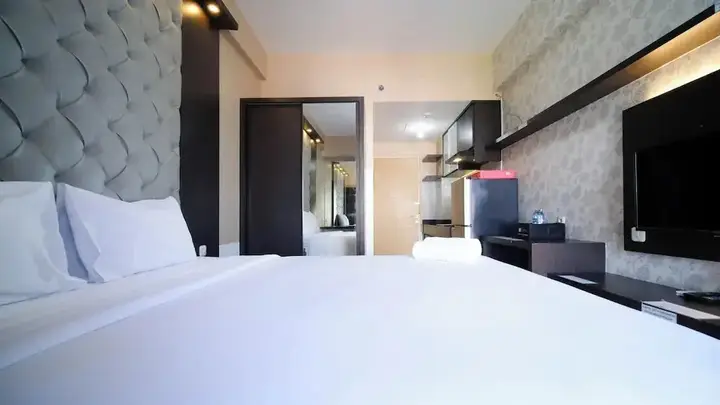 Сурабая: Best Deals And Comfy Studio At Bale Hinggil Apartment